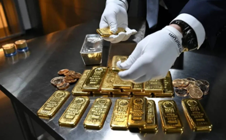 الذهب يطوي صفحة الصعود التاريخي بخسائر فادحة إلى ما دون 4500 دولار