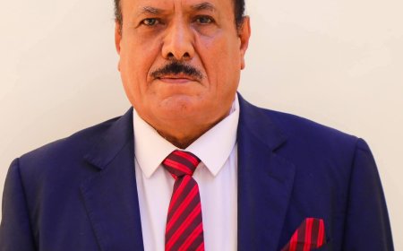 القائم بأعمال رئيس الجمعية الوطنية للمجلس الانتقالي الجنوبي .. "الدوائر الدولية تداولت قبل الحراك الشعبي رؤيتان متناقضتان"