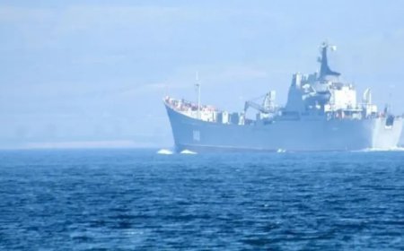 مناورات إيرانية صينية روسية في بحر العرب والمحيط الهندي