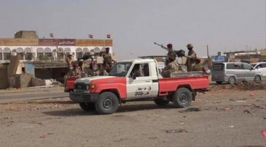 أسلحة استولى عليها الإخوان من حضرموت رُصدت مع عناصر القاعدة