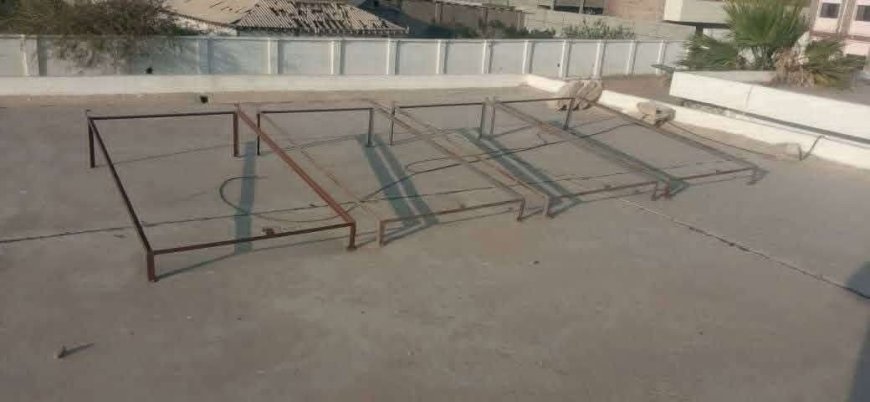 وسط حاله من الاستياء..سرقة ألواح الطاقة الشمسية الخاصة بمركز الصم والبكم بالعاصمة عدن