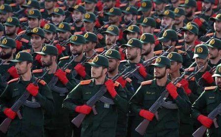 الحرس الثوري الإيراني: حرية عبور كاملة عبر مضيق هرمز لأي دولة تطرد السفيرين الإسرائيلي والأمريكي