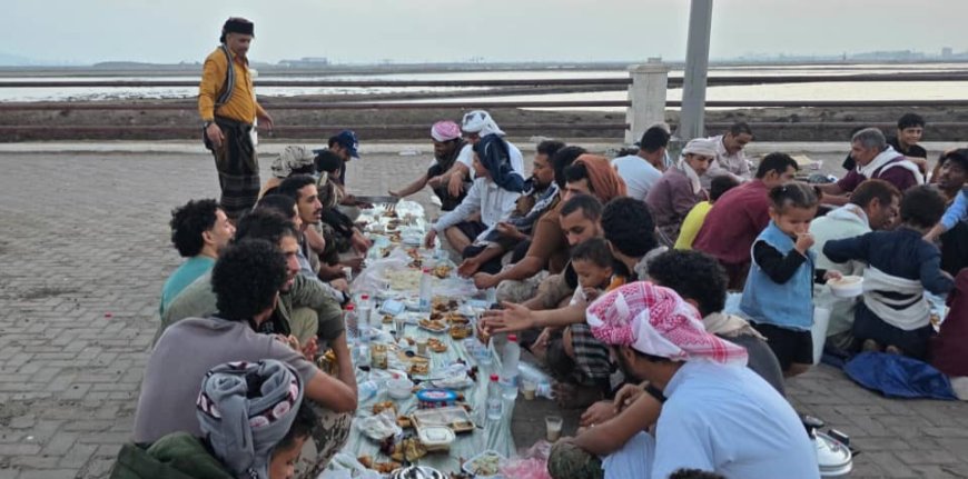 إفطار رمضاني يجمع أبناء قبيلة آل شايع في عدن