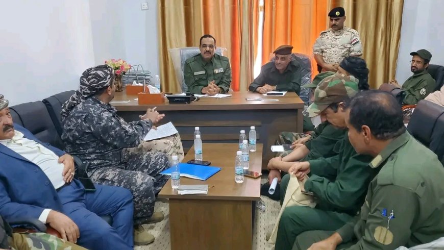 من الاجتماع إلى الميدان.. العميد الركن عيدروس الثوير يقود تحركاً أمنياً شاملاً لتعزيز الانضباط والاستقرار