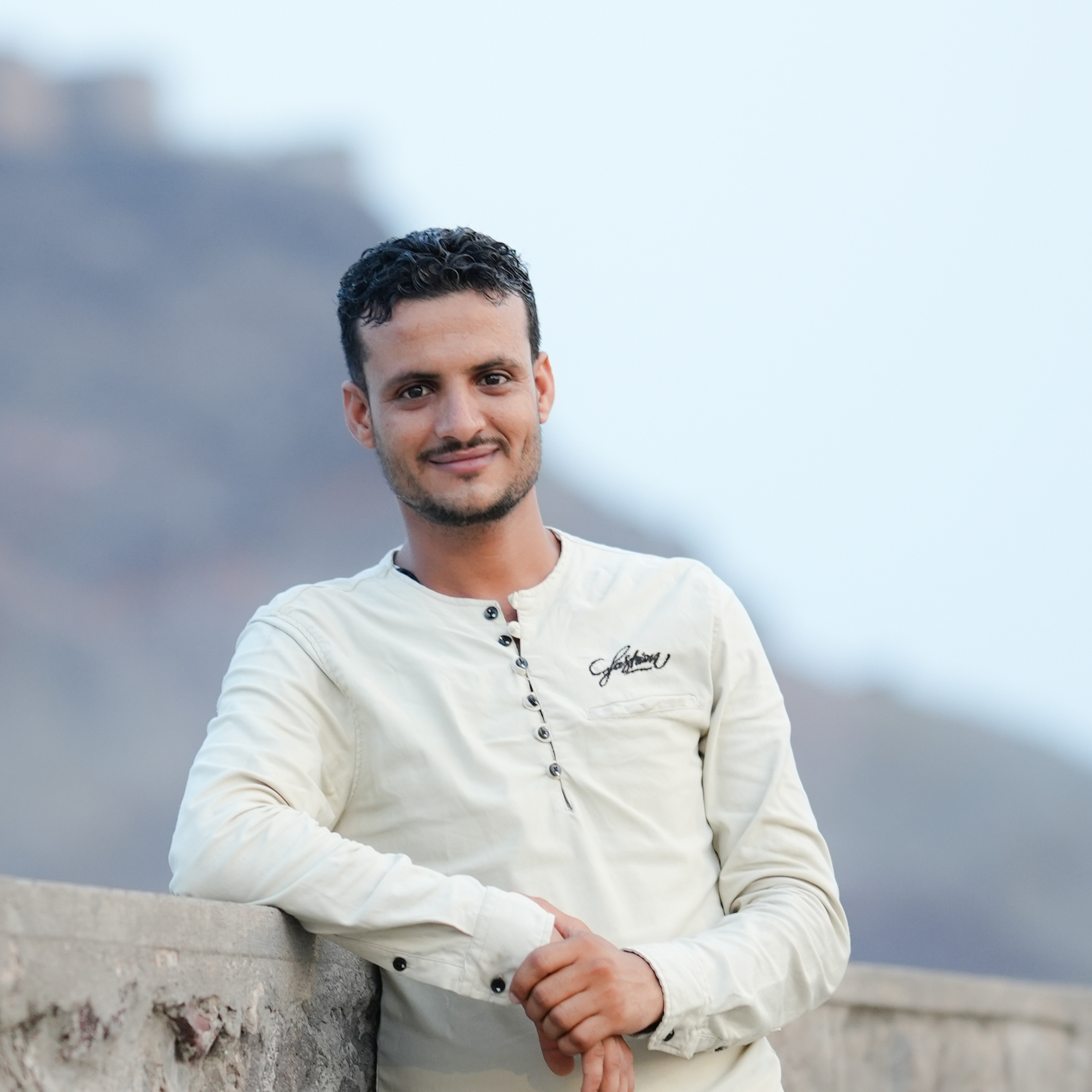 حين تصرخ أمهات عدن تهتز عروش الطغاة!